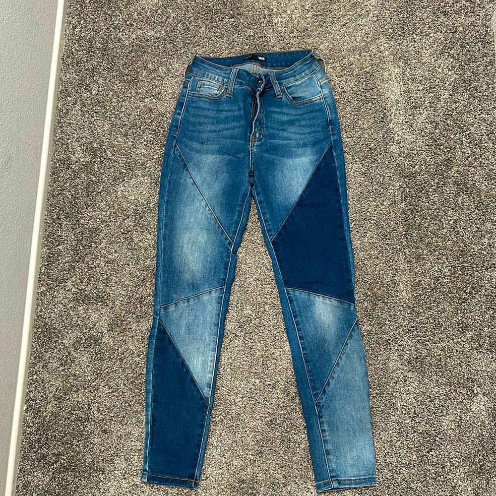 Fashion nova skinny jeans! Size 3!!
